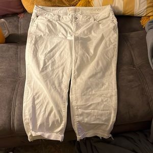 White straight leg Slink curvy jeans frayed hem size 20